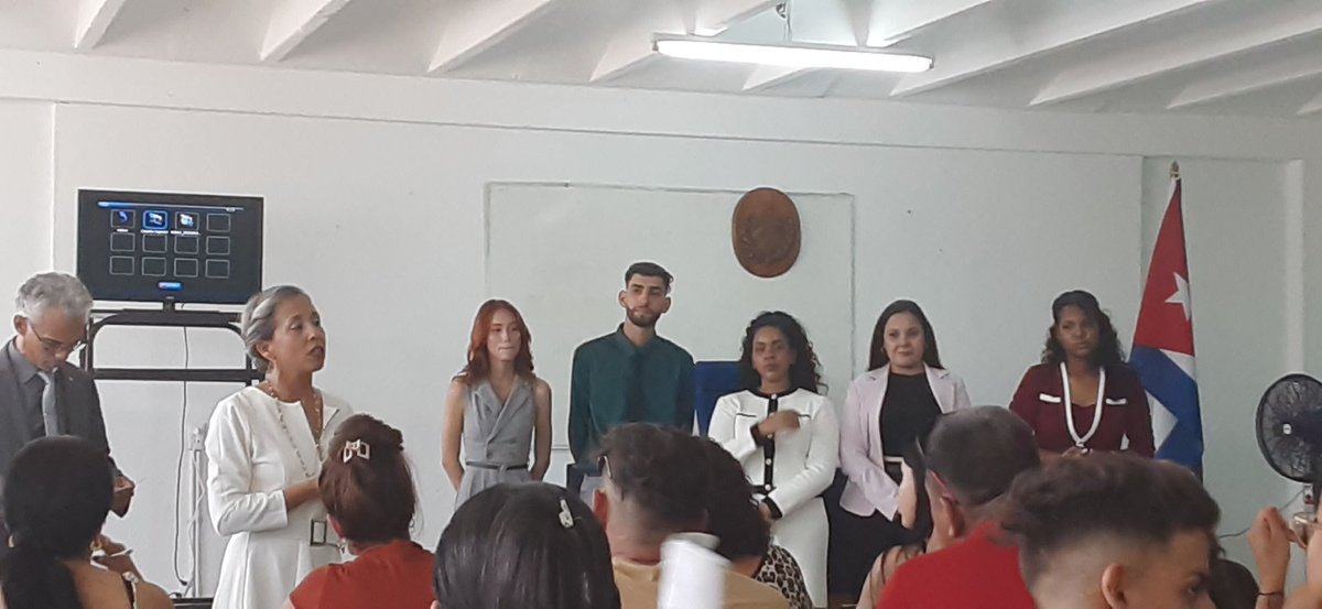 Se enaltece la #UniversidadLasTunas facultad de #Derecho al realizar el ejercicio de culminación de estudios con excelentes resultados y preparación.  Muchas felicidades  #JuristasdeCuba #Fiscalía #Mined #LasTunasPorMasVictorias