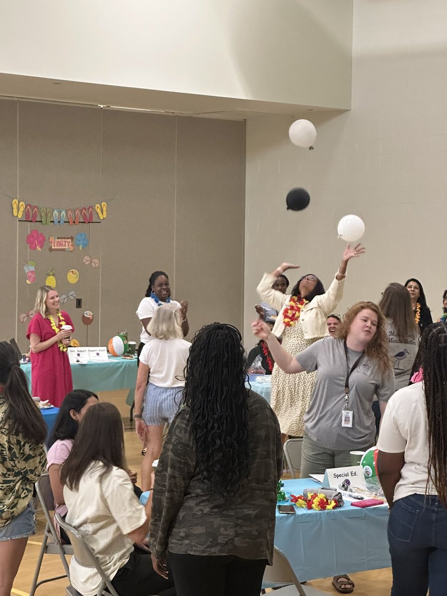 es_parkside's tweet photo. What a way to Make Every Minute Matter! 
Our Parkside staff kicked off the year with laughter, learning, games, and great vibes! From Minute to Win It challenges to meaningful team time, this crew is ready to pave the way for an incredible year. Let’s go, Pipers! https://t.co/clgg3HCoJQ