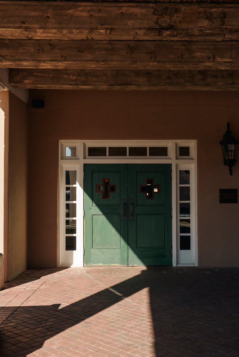 Welcome in.
#SantaFeDoorways