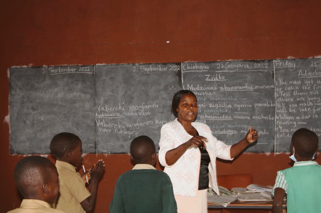 Supporting teachers means supporting the next generation! By providing housing to accompany new classroom blocks, we can help ensure teachers have safe, simplified accessibility to rural schools and their students.

#nhakafoundation #leavingalastinglegacy
