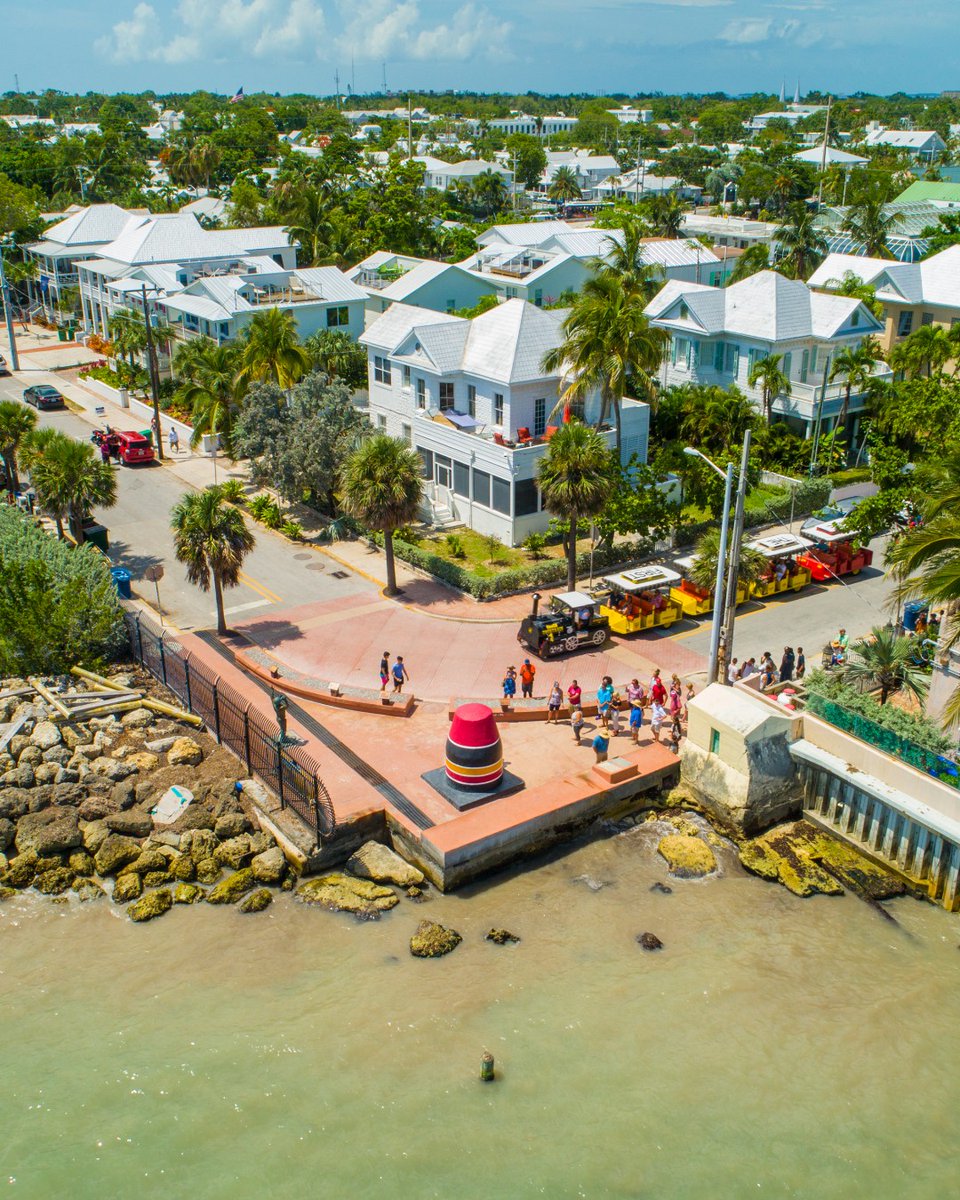 Summer in Key West is all about sunshine, sightseeing, and iconic stops. Hop aboard the Conch Tour Train and visit favorites like the Southernmost Point for the ultimate island day. 😎 
bit.ly/4kpPO0d