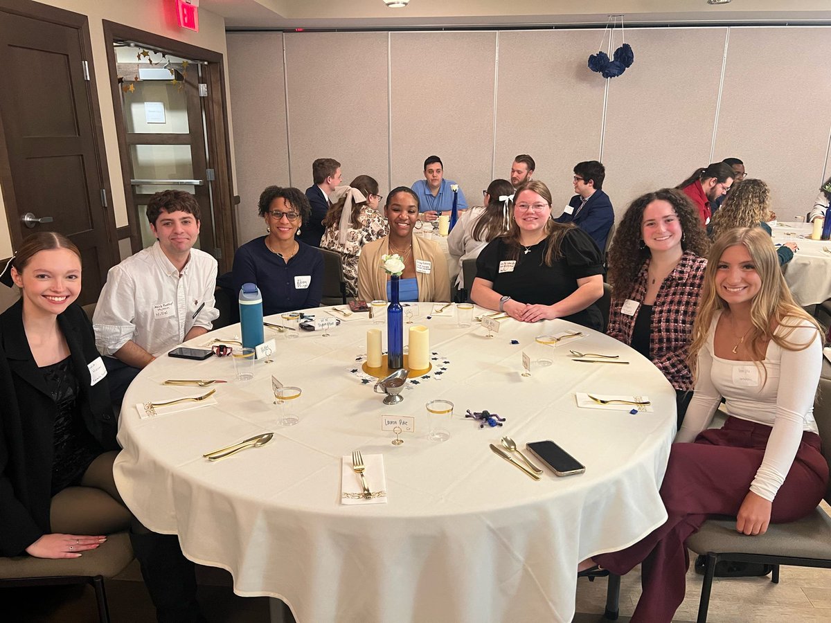 HillelIntl's tweet image. In a divided world, students at @HillelatKSU are building bridges. Through interfaith programs like Unity Dinner & Faith Fest, they’re creating spaces of trust, dialogue & shared humanity. 🕊️
Want to read more about it? Click here: ow.ly/jmcT50WjcSH