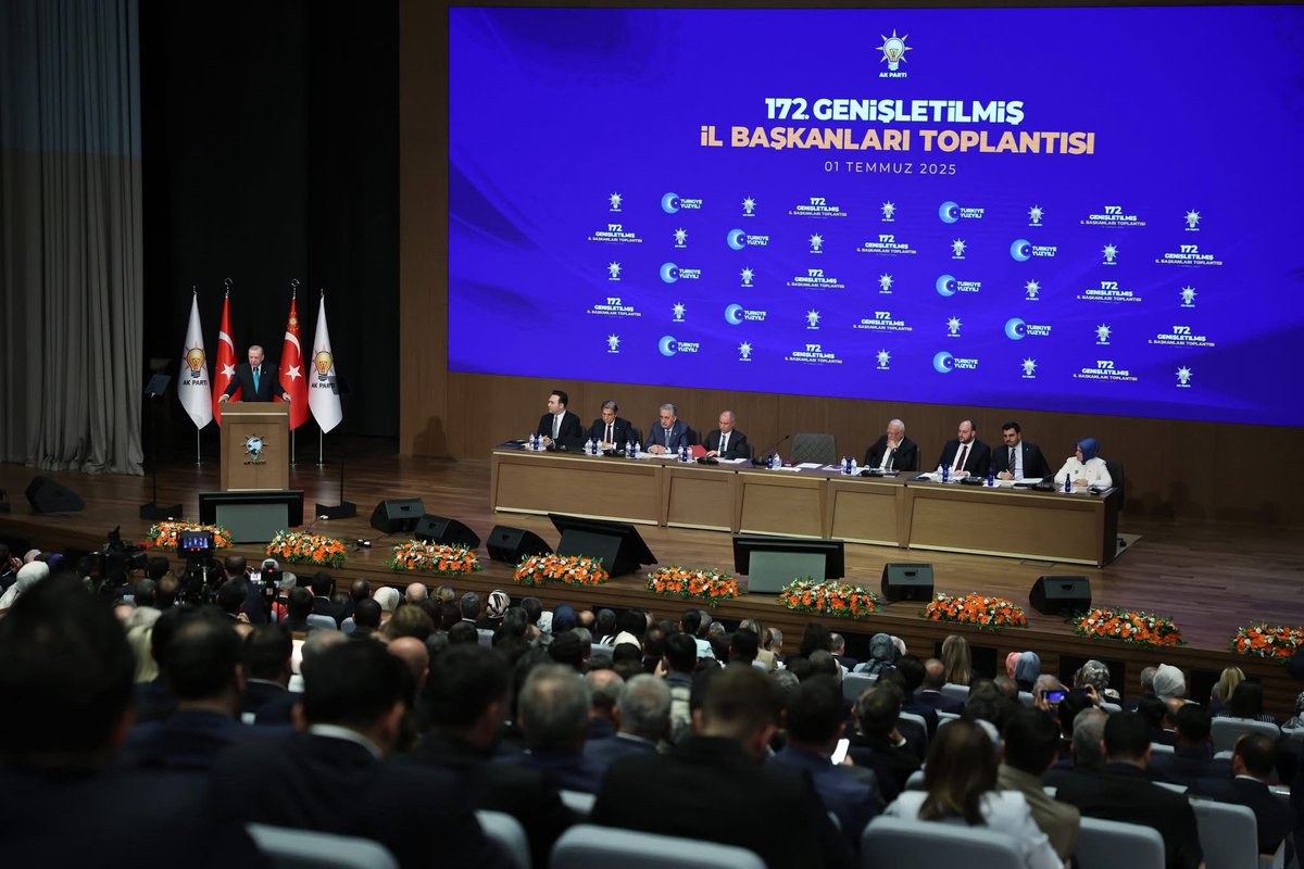 Cumhurbaşkanımız ve Genel Başkanımız Sayın Recep Tayyip Erdoğan’ın teşrifleriyle gerçekleşen 172. Genişletilmiş İl Başkanları Toplantısı’nda teşkilatımızla birlikte yerimizi aldık.

İstişareyle güçlenen teşkilat yapımız, milletimizin duası ve liderimizin vizyonuyla Türkiye