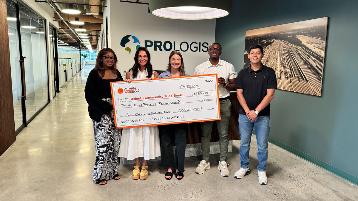ACFB's tweet image. Our amazing partners at @Prologis helped provide over 100,000 meals to our neighbors in need through their Hunger is Madness drive. 💚🧡 Their support continues to make a real difference in the lives of the families we serve.