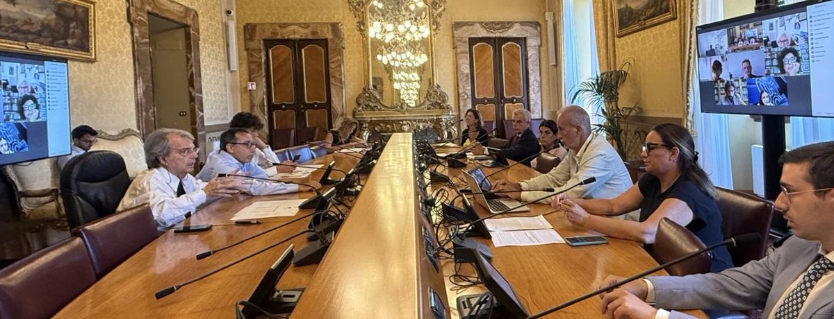 Consiglio Nazionale dell'Economia e del Lavoro (@cnel_it) on Twitter photo Il presidente del CNEL <a href="/renatobrunetta/">Renato Brunetta</a> ha convocato una riunione straordinaria del Segretariato permanente per l’inclusione economica, sociale e lavorativa delle persone private della libertà personale. Approvato un documento sulle attività da realizzare.
cnel.it/Comunicazione-… Il presidente del CNEL <a href="/renatobrunetta/">Renato Brunetta</a> ha convocato una riunione straordinaria del Segretariato permanente per l’inclusione economica, sociale e lavorativa delle persone private della libertà personale. Approvato un documento sulle attività da realizzare.
cnel.it/Comunicazione-…