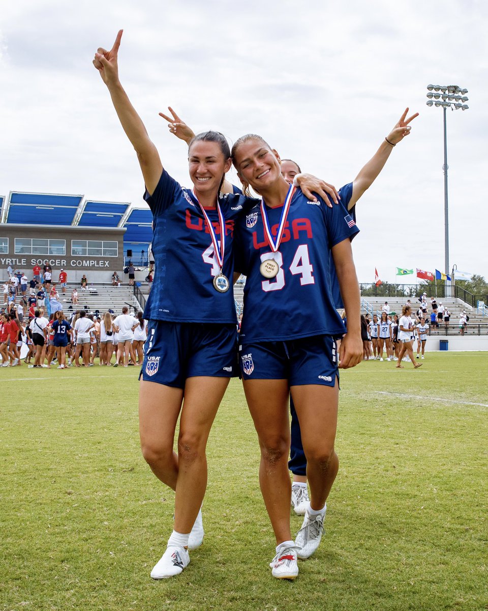 MarylandWLax's tweet image. PAN-AMERICAN CHAMPIONS 🥇
A huge congratulations to Kori and @USAWLax on winning the first-ever Pan-American Women’s Lacrosse Championship! 🇺🇸