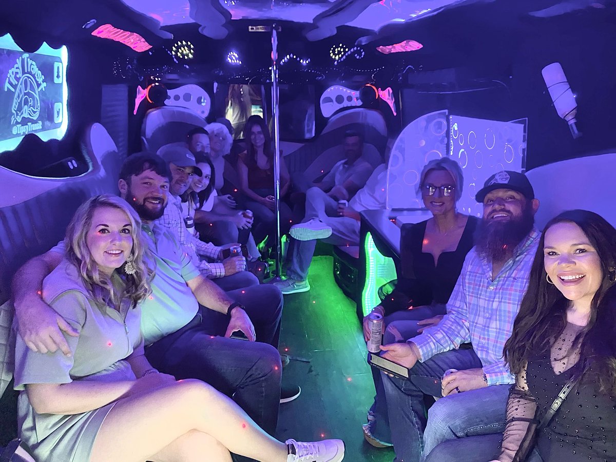 Cheers to good people, great music &amp; glowing nights. 🍻 Tipsy Transit brought the bass—this crew brought the vibe.
Book your bus at tipsytransit.com
#GlowUpWithUs #TipsyTransit #PartyBusExperience #TurnKeyTurnUp