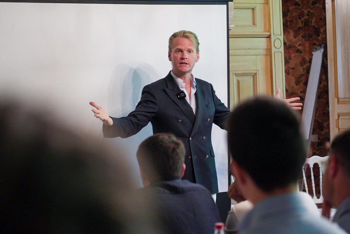 europeanreform's tweet image. “National Identity and Conservatism,” offered a look at the history of #nation states and the philosophy of #patriotism.
Thanks to our speakers
@quintanapaz
@jtworr and
@RGTyler
for guiding us through this timely reflection.