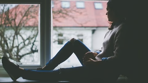 G_ReportIndex's tweet photo. World Health News: Loneliness doesn’t just hurt emotionally — it can KILL.
Studies show social isolation raises risks of stroke, heart disease &amp; early death.
❤️ Like 🔁 Follow
👉 Read this thread to learn how to fight back 🧵 https://t.co/AUgDBxGx3v