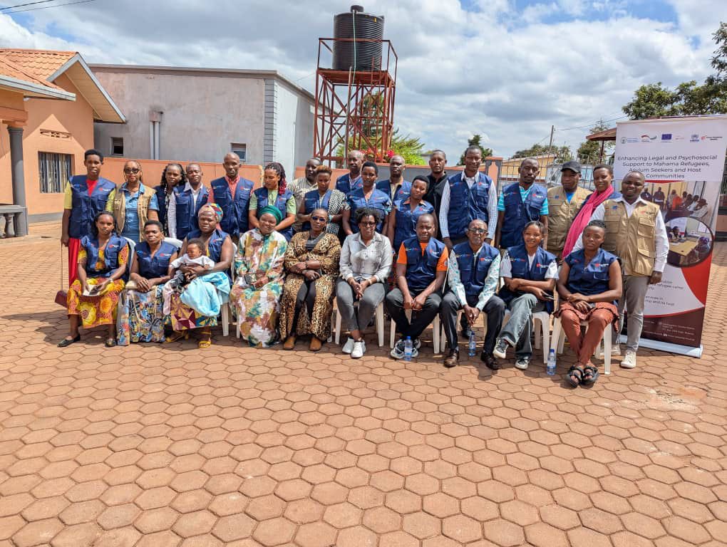 pfrwanda's tweet photo. Today marks the conclusion of 8 days of the basic training for Community Dialogue Healing Facilitators (CDHFs) on the sociotherapy approach, conducted in the Mahama Refugee Camp and host community. https://t.co/mzrGV2h3dY
