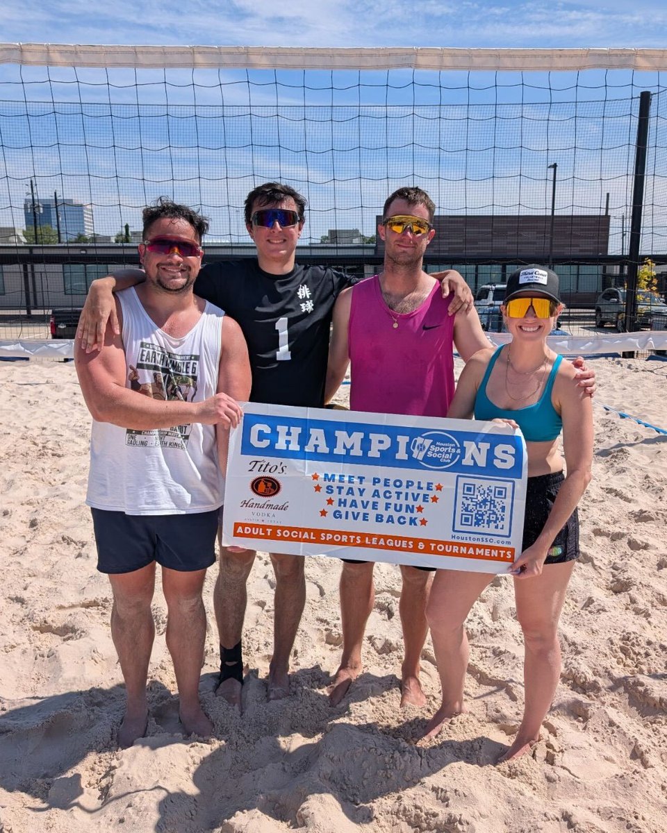 HoustonSSC's tweet image. Red, white, and you better hustle. Lobs for Liberty hits The Decoy HTX on the 4th! 🇺🇸

Sign up &amp;amp; bring the energy: bit.ly/4ed25Dq