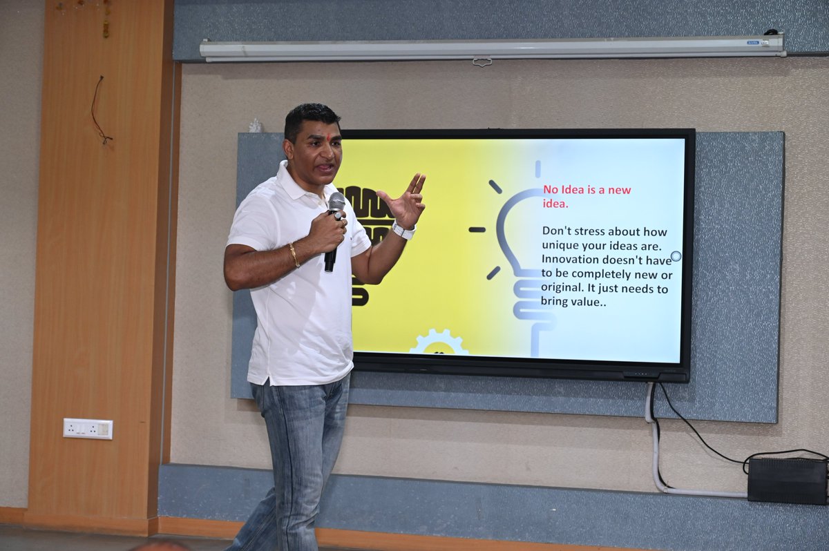 kipmcet751's tweet photo. Today, we were honored to host Mr. Avinash Tripathi, Vice President - Analytics, University of Phoenix, USA, who delivered an engaging and insightful session on the topic:
📷 “Artificial Intelligence: Shaping the Future of Technology” https://t.co/wXVPxXqGKK