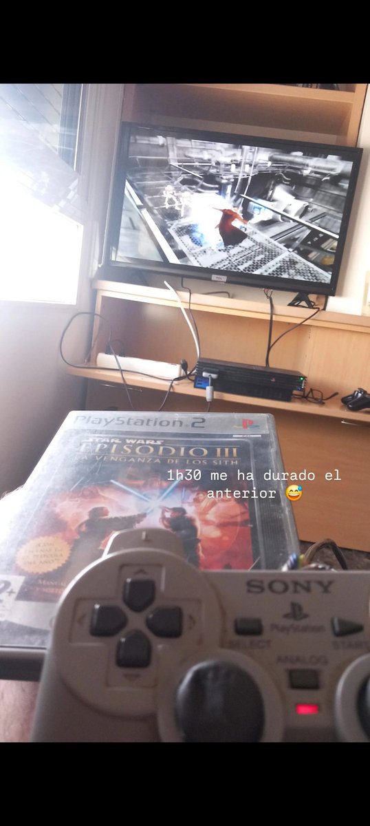 Franxu_10's tweet photo. Juegos completados en Junio:
- Harry Potter y el prisionero de Azkaban (PS2)
- Metal Gear y Metal Gear 2: Solid Snake (MSX2)
- Final Fantasy I &amp; II Remasterizados (PS4)
- Hércules (PS1)
- Star Wars III: La venganza de los Sith (PS2) https://t.co/VC6OtjzRMl