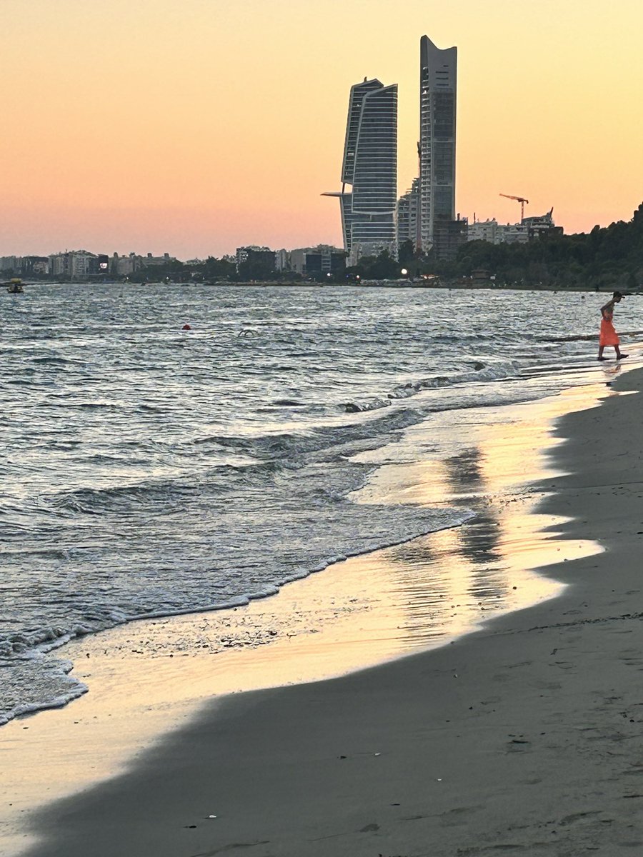 VoniatisC's tweet image. #Limassol #sunset 

#Cyprus 🇨🇾