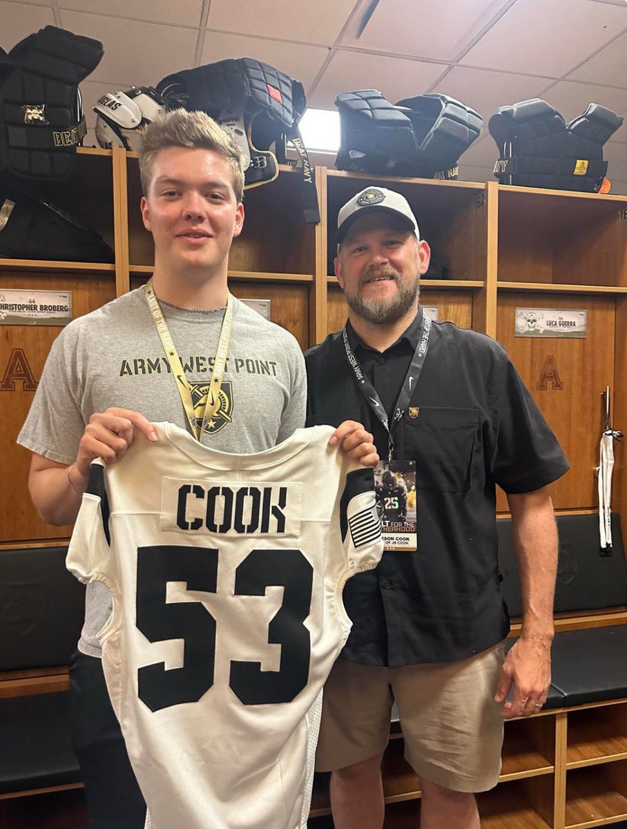 Mountain Brook (Ala.) long snapper JB Cook reporting for R-Day #ArmyFootball