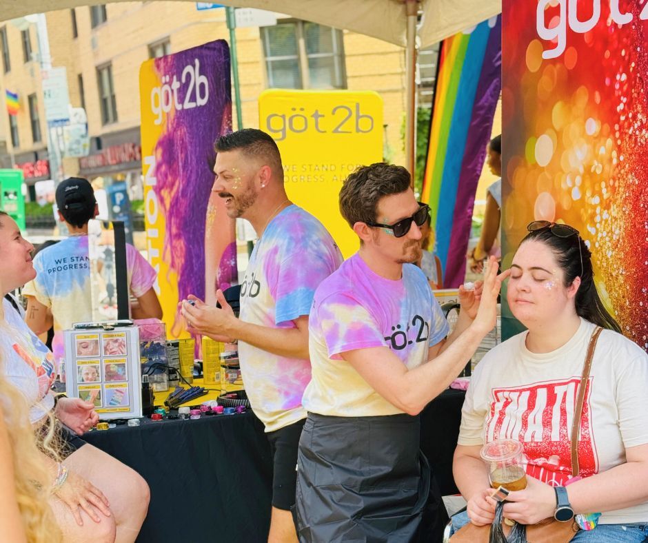Did you #ExperienceECI at this weekend's <a href="/NYCPride/">New York City Pride</a> event? Check out this activation we did for <a href="/Henkel/">Henkel</a>'s got2b brand. Click to #ExperienceECI and learn more about event solutions.
hubs.la/Q03vtqF00