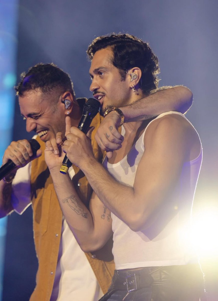 bellissima ma la prossima foto che voglio vedere è la copertina del ft che uscirà nel 2027