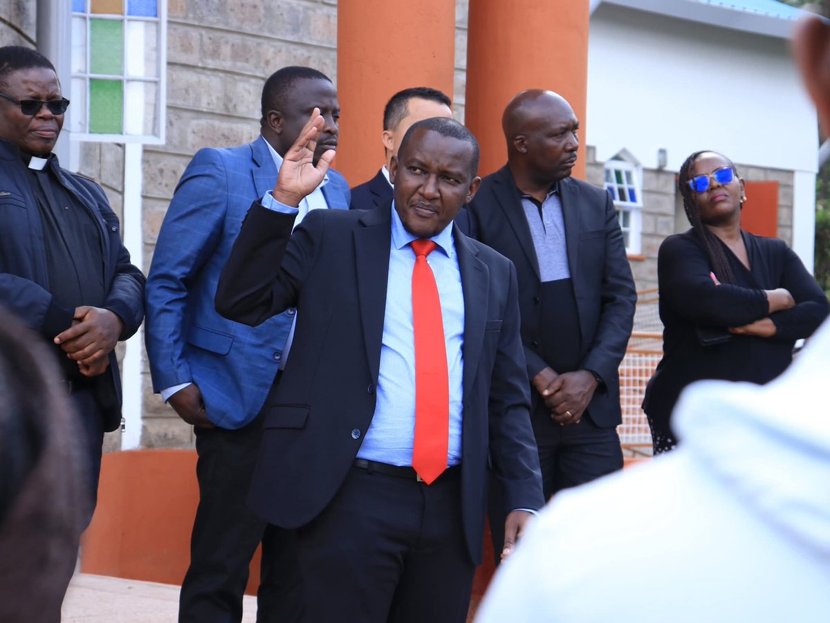 EphantusKim's tweet image. Earlier today, I witnessed the official groundbreaking for the construction of the Kangawa–Imani:Catholic church Road after successful engagement with the community.
This milestone marks the beginning of a transformative journey that will enhance connectivity and boost local…
