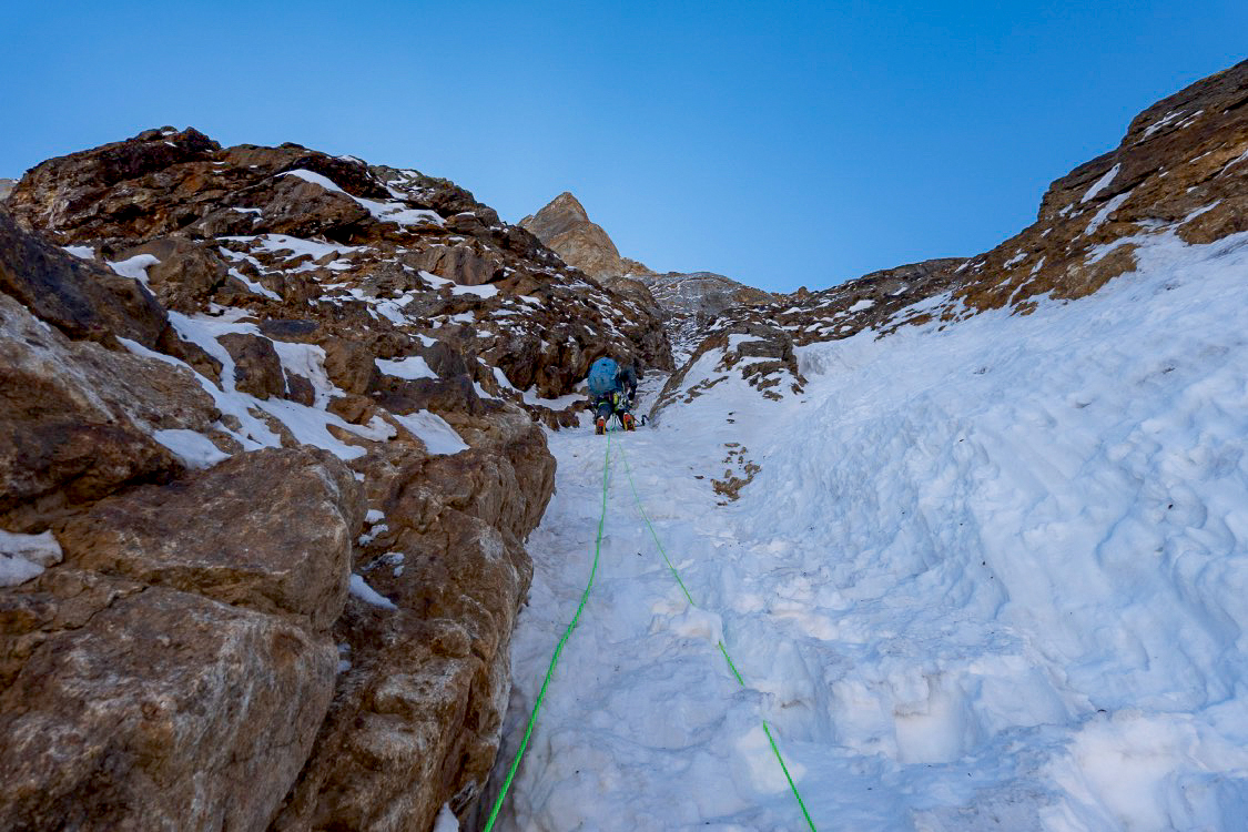 2024 MEF EXPEDITION SUMMARIES - CHILING II

After acclimatising, Chris Wright and Michael Hutchins made an attempt on the unclimbed north face of Chiling II but were turned back after 500m by poor conditions.

You can read their full report here ➡️ tinyurl.com/bdenncc9