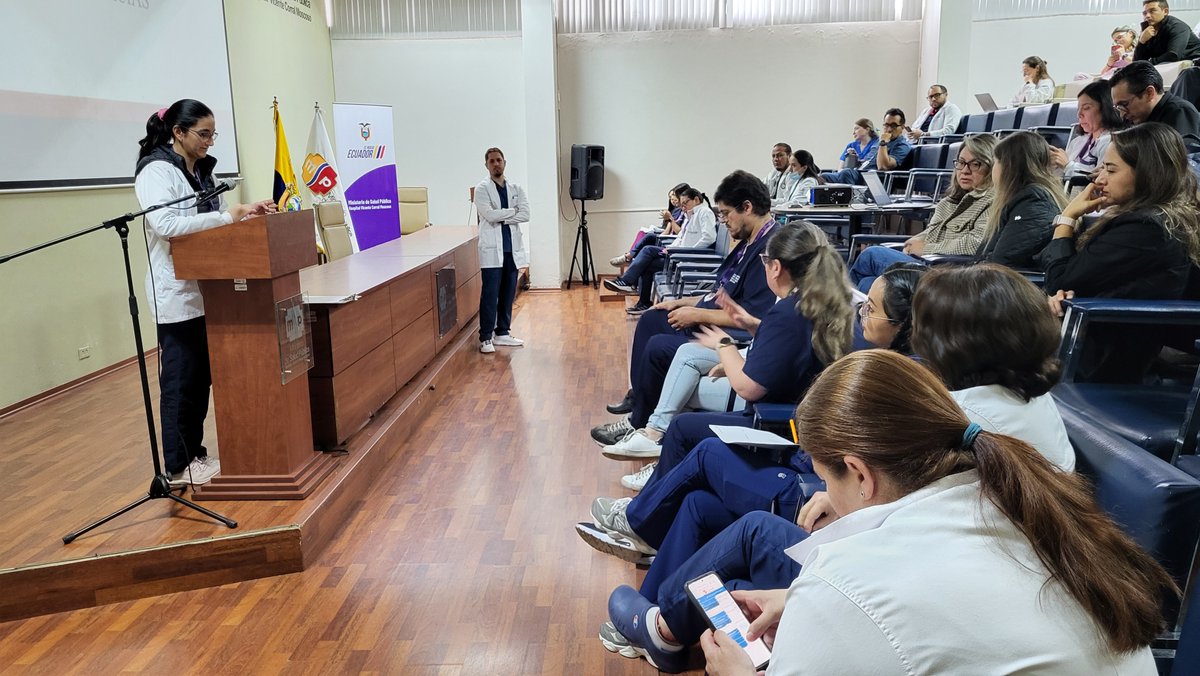 HVCMOficial's tweet photo. #ElNuevoEcuador | El @HVCMOficial realiza cada semana “Un Grand Round”, sesión educativa enfocada en la presentación y discusión de casos clínicos complejos, herramienta fundamental para la mejora continua de la atención en salud. https://t.co/Gukj1kHpRg