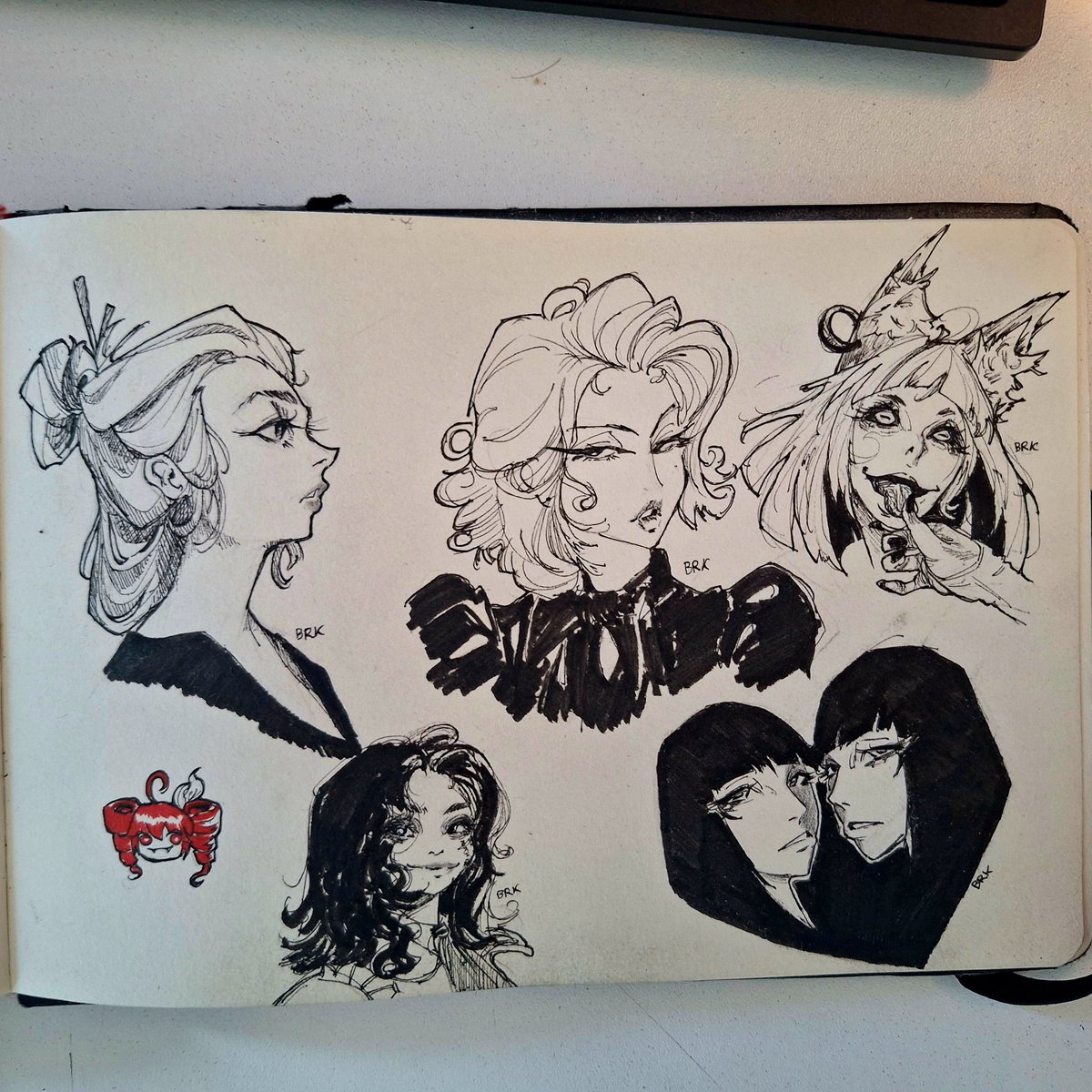 Weldous_'s tweet image. sketchbook 😶‍🌫️