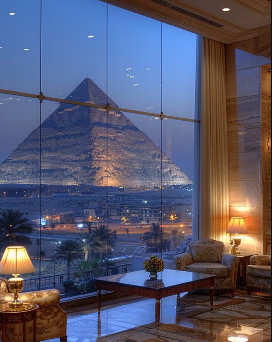 viewsoff_'s tweet image. Egypt