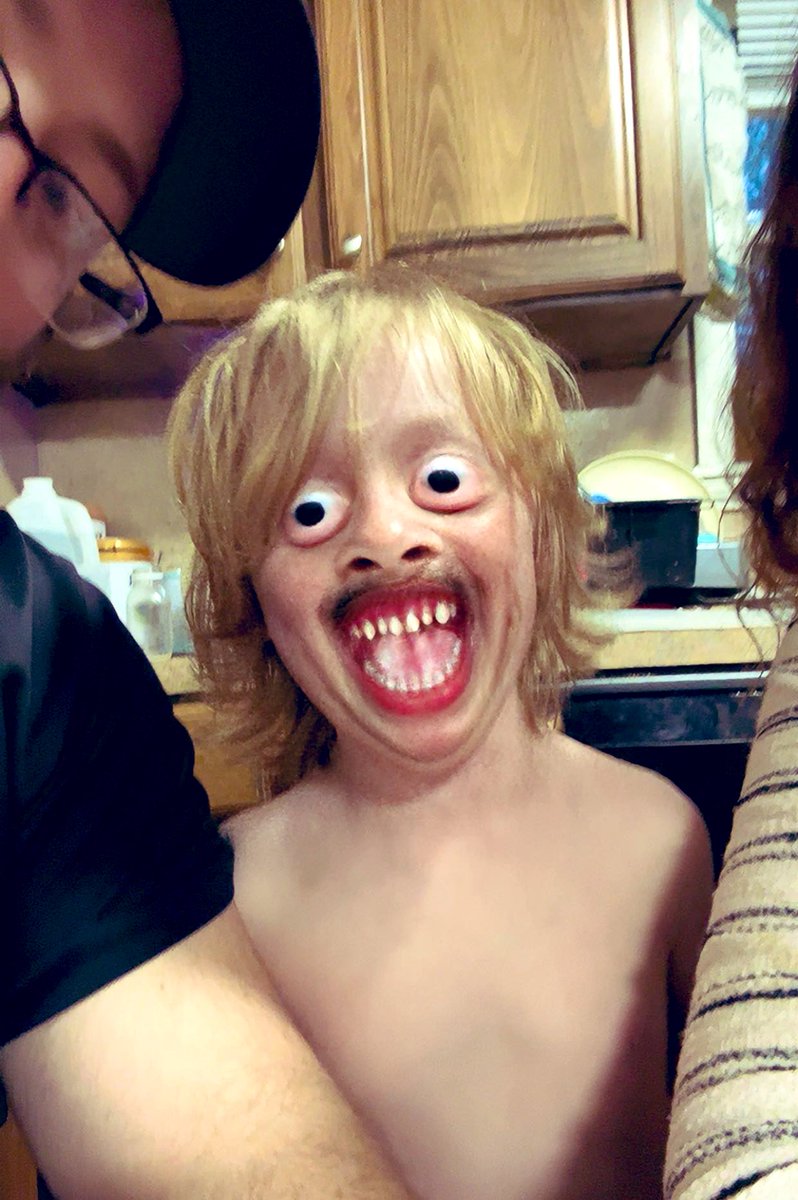 My 4yo has a question. What y’all think he asking?? 🤔