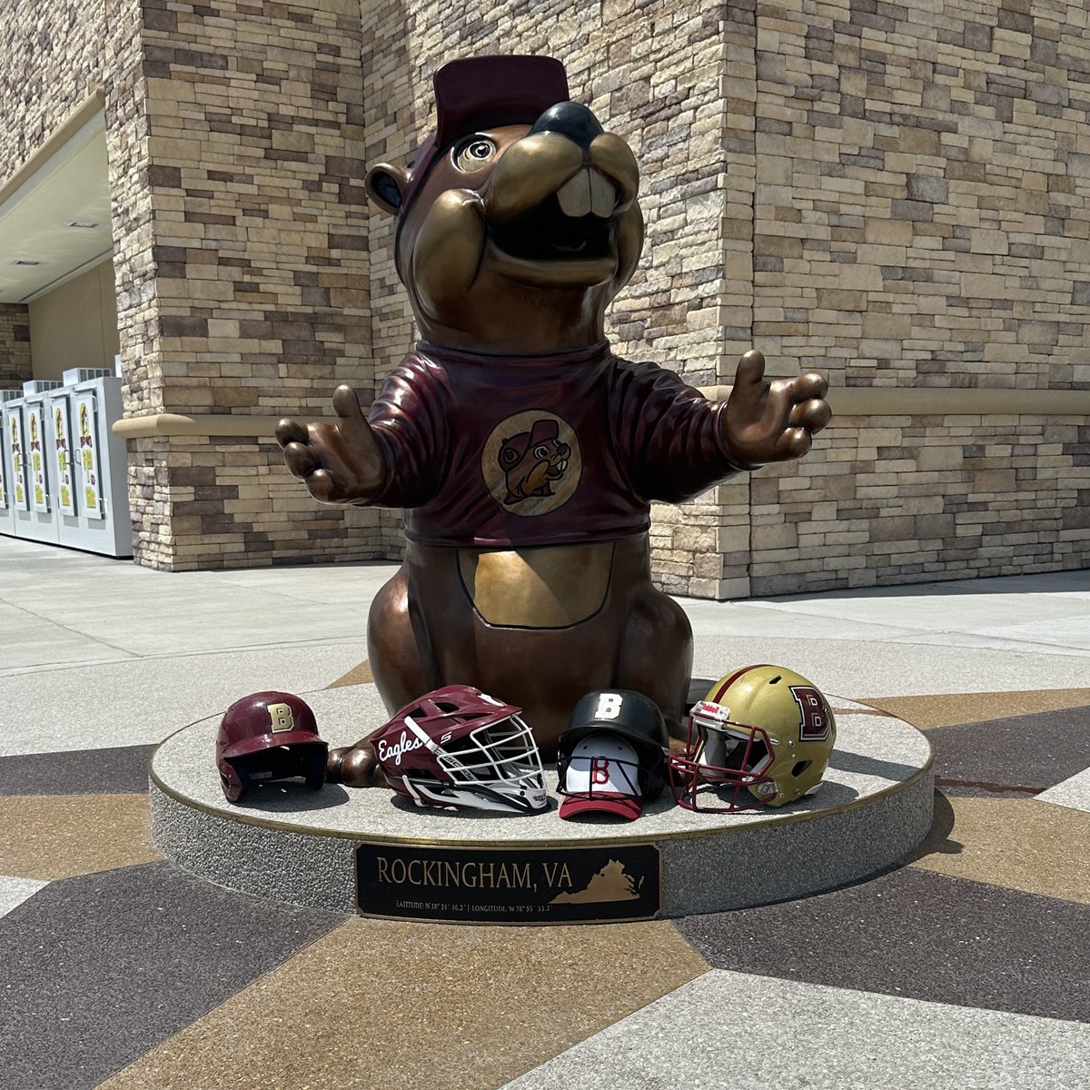 Welcome to our turf 🦅

#BleedCrimson #GoForGold