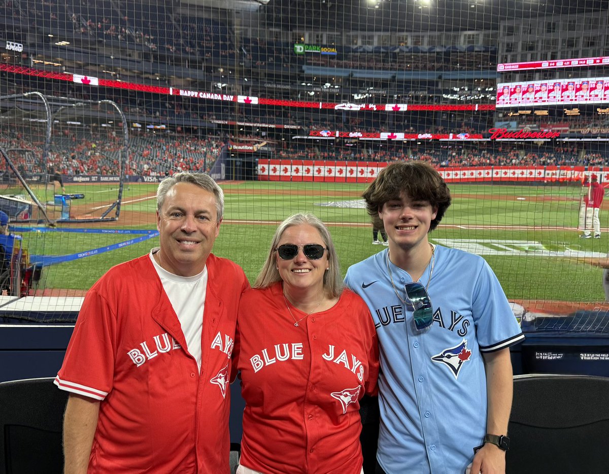 Lisa_Ont's tweet image. Go Jays Go!! Happy Canada Day!! #bluejays #letsgobluejays
