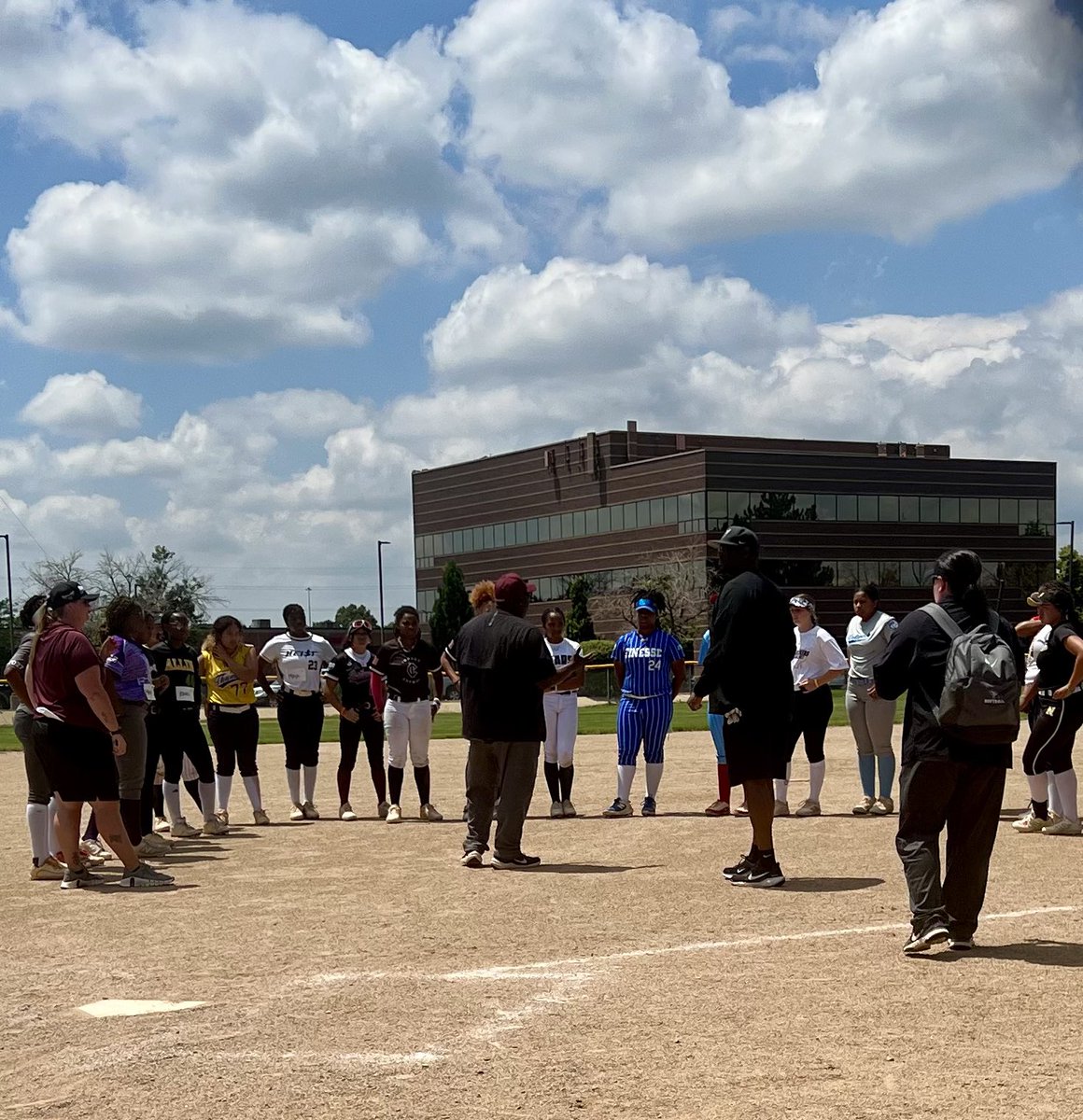 Aiyandi "Yanni" Ramsey 2026 (Uncommitted) (@aiyandiramsey) on Twitter photo The <a href="/HbcuepCamps/">HBCU Elite Prospect Camps</a> event in Denver never disappoints! As always, I was able to showcase my skills and meet some very talented athletes, while attending on Sunday. I want to personally thank Coach <a href="/CoachNJames/">Now-Allah James</a> and Coach <a href="/tslimp27/">Tanya Slimp</a> for the invite and for the positive feedback. I also The <a href="/HbcuepCamps/">HBCU Elite Prospect Camps</a> event in Denver never disappoints! As always, I was able to showcase my skills and meet some very talented athletes, while attending on Sunday. I want to personally thank Coach <a href="/CoachNJames/">Now-Allah James</a> and Coach <a href="/tslimp27/">Tanya Slimp</a> for the invite and for the positive feedback. I also