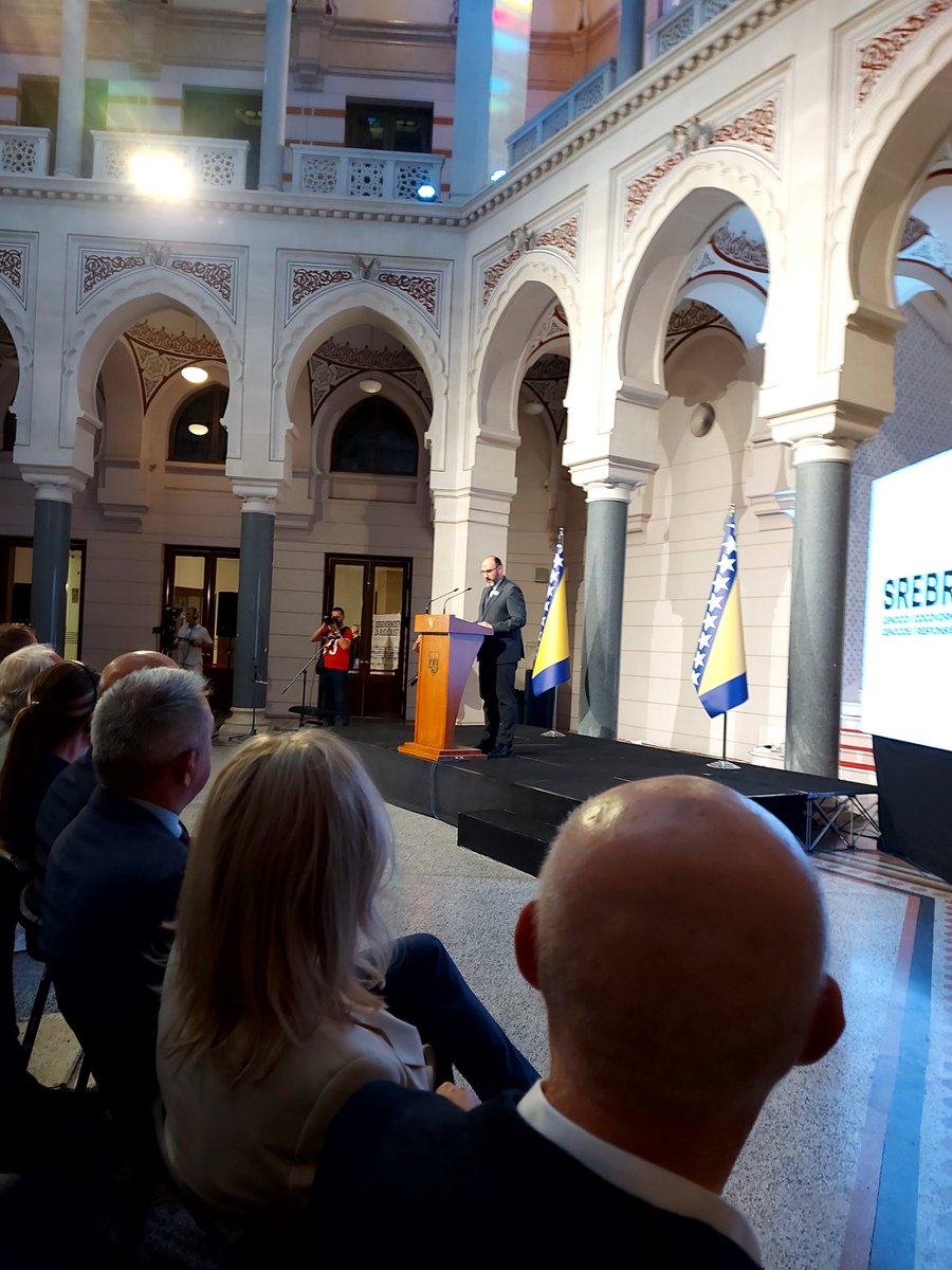 Faruk Vele (@faruk_saaa) on Twitter photo #Srebrenica 30 godina poslije #genocida 💔
#Vijecnica #UNSA <a href="/suljagicemir1/">Emir Suljagić</a> <a href="/sturcalo/">Sead Turčalo</a> <a href="/hikmet_karcic/">Hikmet Karcic</a> <a href="/edinabecirevic/">edinabecirevic</a> <a href="/HarizHalilovic/">Hariz Halilovic</a> <a href="/FPNUNSA/">Fakultet političkih nauka Univerziteta u Sarajevu</a> #Srebrenica 30 godina poslije #genocida 💔
#Vijecnica #UNSA <a href="/suljagicemir1/">Emir Suljagić</a> <a href="/sturcalo/">Sead Turčalo</a> <a href="/hikmet_karcic/">Hikmet Karcic</a> <a href="/edinabecirevic/">edinabecirevic</a> <a href="/HarizHalilovic/">Hariz Halilovic</a> <a href="/FPNUNSA/">Fakultet političkih nauka Univerziteta u Sarajevu</a>