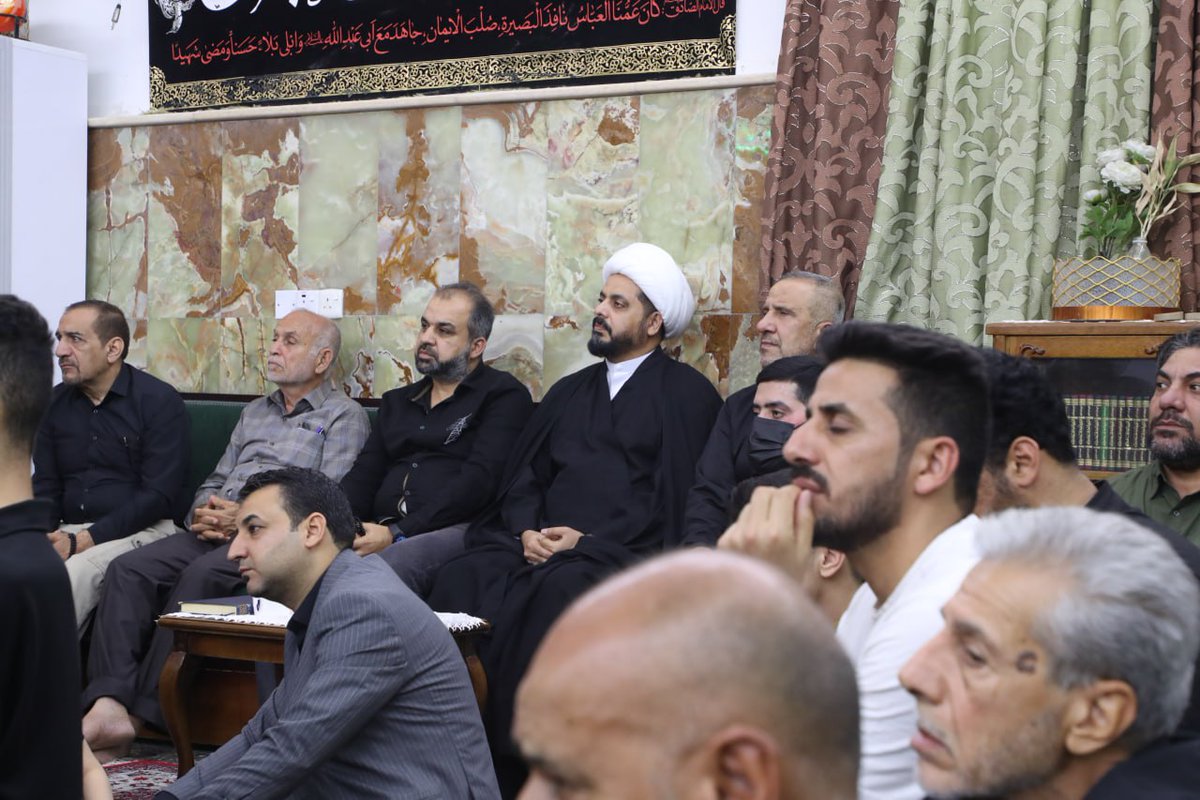 الشيخ الأمين قيس الخزعلي يشارك جموع المؤمنين في مجلس عزاء حسينية الزوية.
