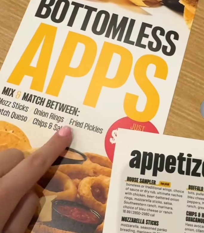 BWWings's tweet photo. what if we kissed while sharing bottomless apps for $9.99 https://t.co/HYEJV6RcsT