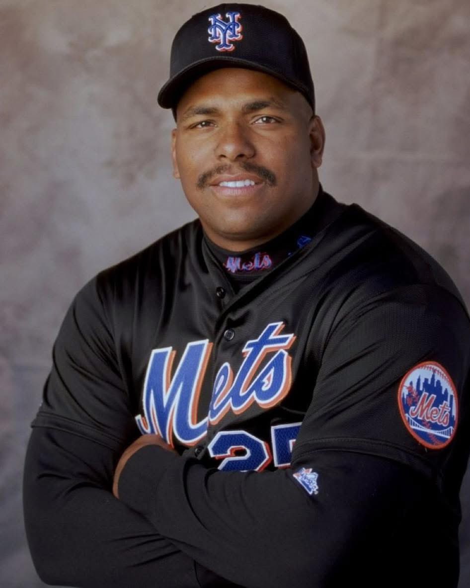 mattlawson99's tweet image. Happy Bobby Bonilla Day to all who celebrate! The Mets still pay Bonilla $1.193M every year on July 1 for another 10 years from a deferred contract. He retired in 2001! 😳 #genius
