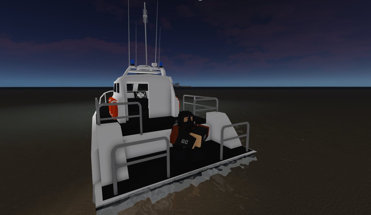 MM_NaplesRBLX's tweet photo. Qui immortalato un Subacqueo del 2º Nucleo Subacquei della Capitaneria di Porto di Napoli che esegue attività di rilevamento e monitoraggio dell’inquinamento delle acque del Golfo di Napoli e di ispezione subacquea. https://t.co/K0GUlLzEY0