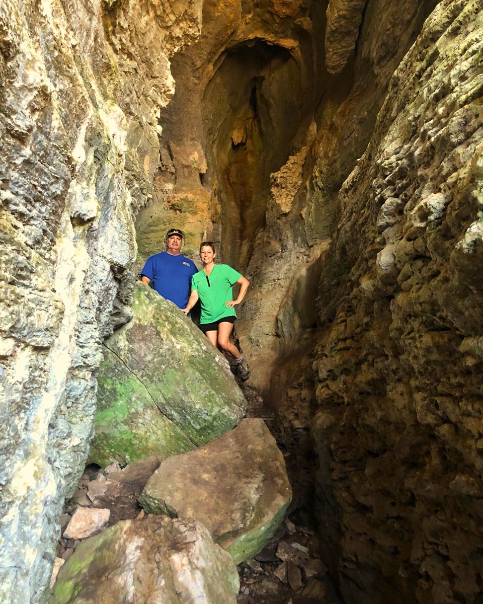 experiencemaury's tweet image. 🌅 Explore the great outdoors in Maury County at Cheeks Bend Bluff!🌲

This beautiful trail winds thru lush woods &amp;amp; creeks, offering stunning views of the Duck River from the bluff's edge. Don’t miss the hidden cave systems along the way—perfect for adventurers! 
#ExperienceMaury