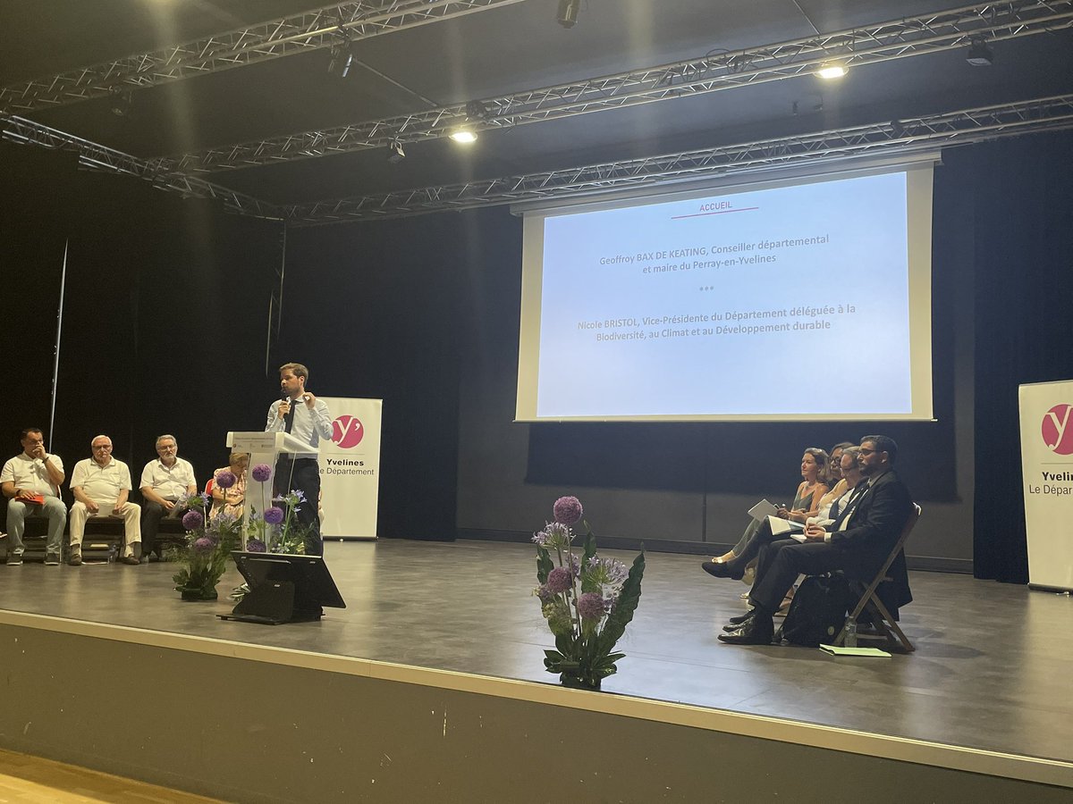 Clôture des Assises départementales de l'Eau au Perray-en-Yvelines lancées en octobre 2024 par le Département et la Préfecture des Yvelines. Une illustration de l'action publique opérationnelle en lien direct avec les acteurs du territoire.