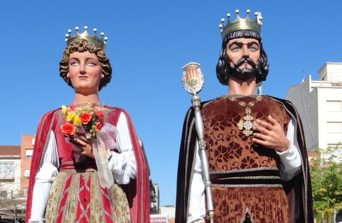 Canal Terrassa (@canalterrassa) on Twitter photo 🎂❓| Tens 75 anys o els fas aviat?
<a href="/GegantsTerrassa/">Geganters de Terrassa</a> fa una crida als nascuts el 1950 per celebrar els 75 anys amb #GegantsNous
📸👉En Ramonet i l'Ermessenda volen fer-se dimecres una fotografia amb tu al Raval terrassadigital.cat/crida-als-nasc… #Terrassa #culturatrs #culturapopular 🎂❓| Tens 75 anys o els fas aviat?
<a href="/GegantsTerrassa/">Geganters de Terrassa</a> fa una crida als nascuts el 1950 per celebrar els 75 anys amb #GegantsNous
📸👉En Ramonet i l'Ermessenda volen fer-se dimecres una fotografia amb tu al Raval terrassadigital.cat/crida-als-nasc… #Terrassa #culturatrs #culturapopular