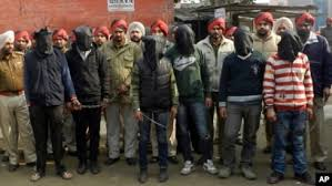 sakie339's tweet photo. In the absence of decent employment, entertainment or skills, most 'right wing' youth in the cow belt are reduced to watching cheap (at Rs. 25/ CD) gang rapes (and implementing them), vandalising property and beating up Muslim men/boys and harassing Muslim women.
#regressive https://t.co/dRr0BtYqQj