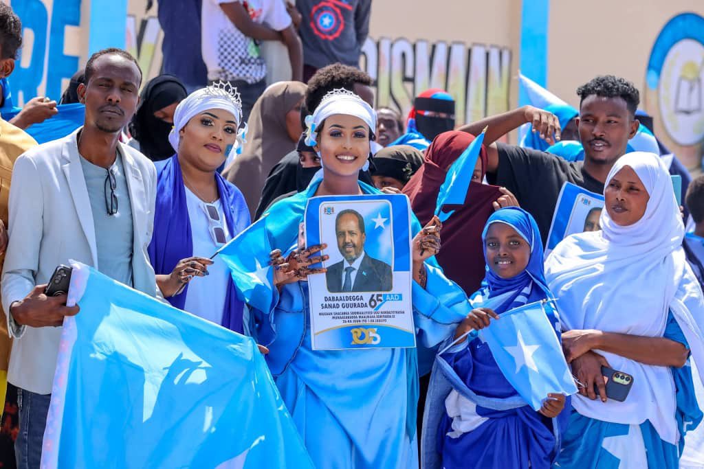 Happy 65th Independence &amp; Unity Day to the Somali people! 🎉🇸🇴 Today, we celebrate resilience and shared dreams. Wishing Somalia continued prosperity, growth, and unity in the years ahead. Together, let’s build a brighter future! #Somalia #IndependenceDay