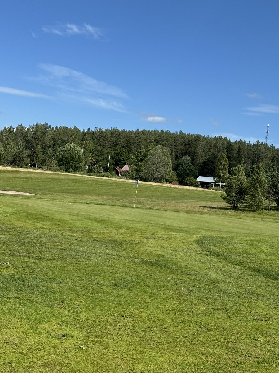 camitzryden's tweet image. Finally took some time off from coding. Had a super day at golf ⛳️ course.
Shoot 79 which are ok
#golf #laravel #laravelphp #php #dev