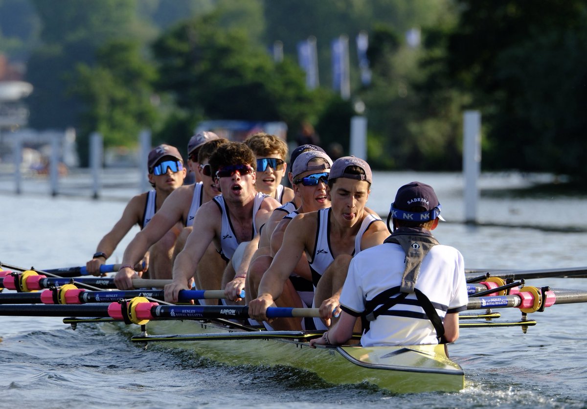 A brave row from the 1st VIII against a strong Latymer Upper crew. Sadly not to be today but proud of the terrific effort by all.