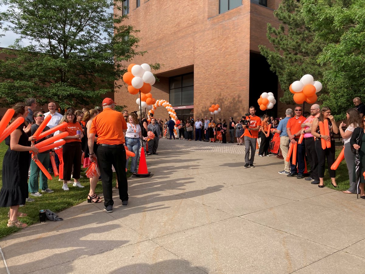 RIT_GovComm's tweet image. Welcome to #RIT President Sanders, wife Emily, and Ollie! @RITtigers are very excited to get to work for our #students. We are so happy to have you here.