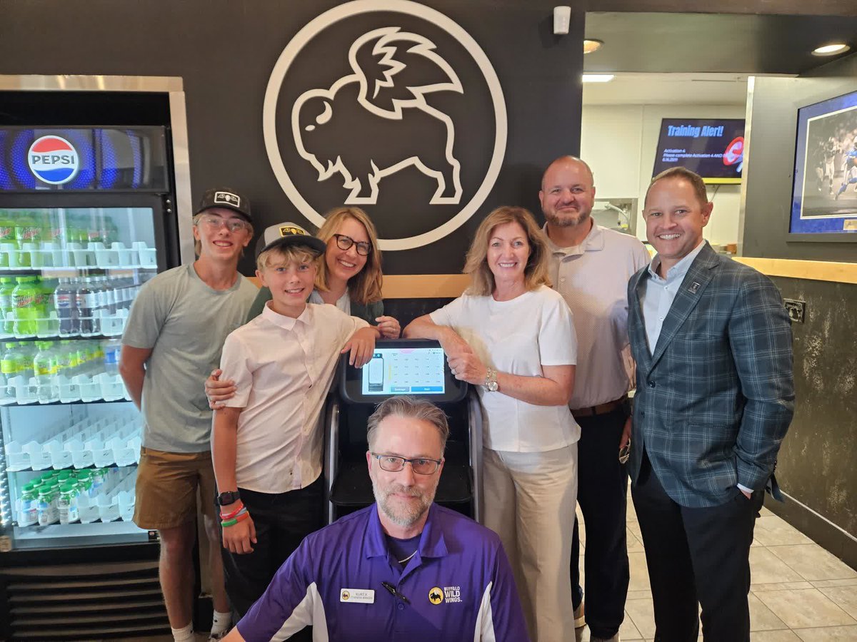Thank you to Representative Hillary Scholten for visiting Buffalo Wild Wings to learn more about the franchise system, Michigan's restaurant industry, and (most importantly) how to spin world-class wings!