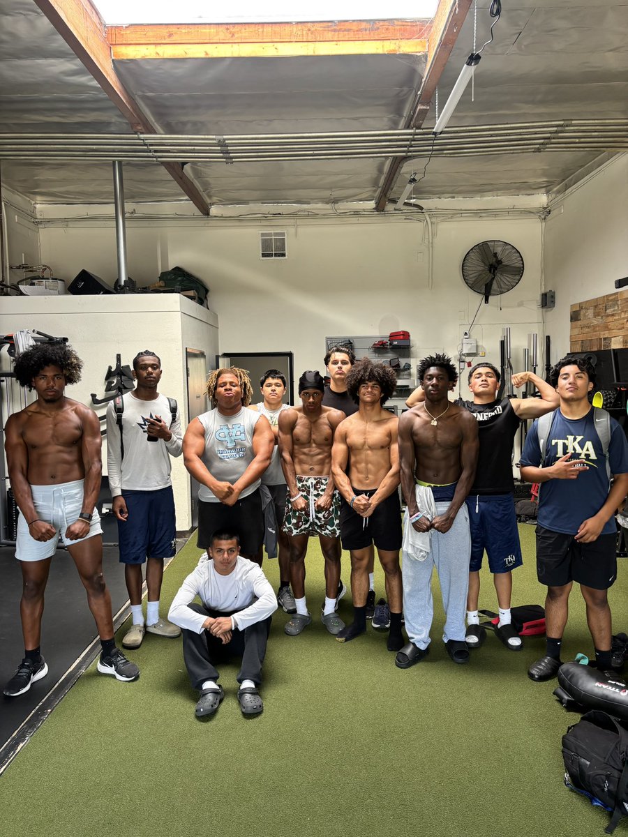 KyleWelch2026's tweet image. Stacking days !! 1% everyday 
@JaidenFlores_21 @adrianbarnett_1 @natevargas65 @R1ckyGutierrez @StephenMems27 @Moore_better40
@BrandonHuffman