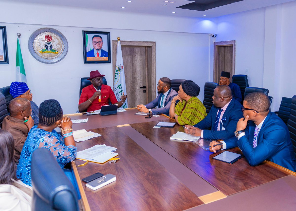 fmydNG's tweet photo. Today, the Minister of Youth Development, Comrade Ayodele Olawande received a high-level delegation from The Nigerian Consumer Credit Corporation (CREDICORP) led by Mr. Uzoma Nwagba, the Managing Director and Chief Executive Officer. This significant meeting took place at the Ministry's headquarters in Abuja and served as a vital platform for both parties to explore potential collaborations focused on enhancing youth access to consumer credit and improving financial empowerment opportunities across Nigeria.

During the meeting, the Honourable Minister expressed heartfelt appreciation for CrediCorp's ongoing commitment to providing inclusive financial solutions tailored to the needs of young people. He highlighted the indispensable role that youth-centered credit initiatives play in fostering entrepreneurship, generating job opportunities, and driving sustainable national development. 

The Minister stressed that equipping young individuals with the right financial tools and knowledge could catalyze a more innovative and economically vibrant Nigeria, ultimately benefiting the nation as a whole.

The Permanent Secretary of the Ministry of Youth Development, Olubunmi Olusanya, echoed these sentiments, embracing the collaboration as a welcome opportunity to engage with Nigeria's youth population. He emphasized that such initiatives would offer young entrepreneurs the resources they need to improve and expand their businesses, thereby increasing their contributions to the local economy. Olusanya expressed his enthusiasm for further in-depth discussions with CrediCorp to explore program details and implementation strategies.

In his remarks, Mr. Nwagba reiterated CrediCorp's unwavering dedication to supporting young Nigerians through a variety of innovative credit schemes designed to address their unique challenges. He underscored the importance of partnering with the Ministry to develop programs that not only facilitate access to credit but also promote financial literacy, ensuring that young people understand how to manage and utilize credit responsibly. Mr. Nwagba expressed optimism that through close collaboration, both organizations could effectively achieve their shared objectives of empowering the next generation and significantly contributing to the country’s overall economic growth and development.