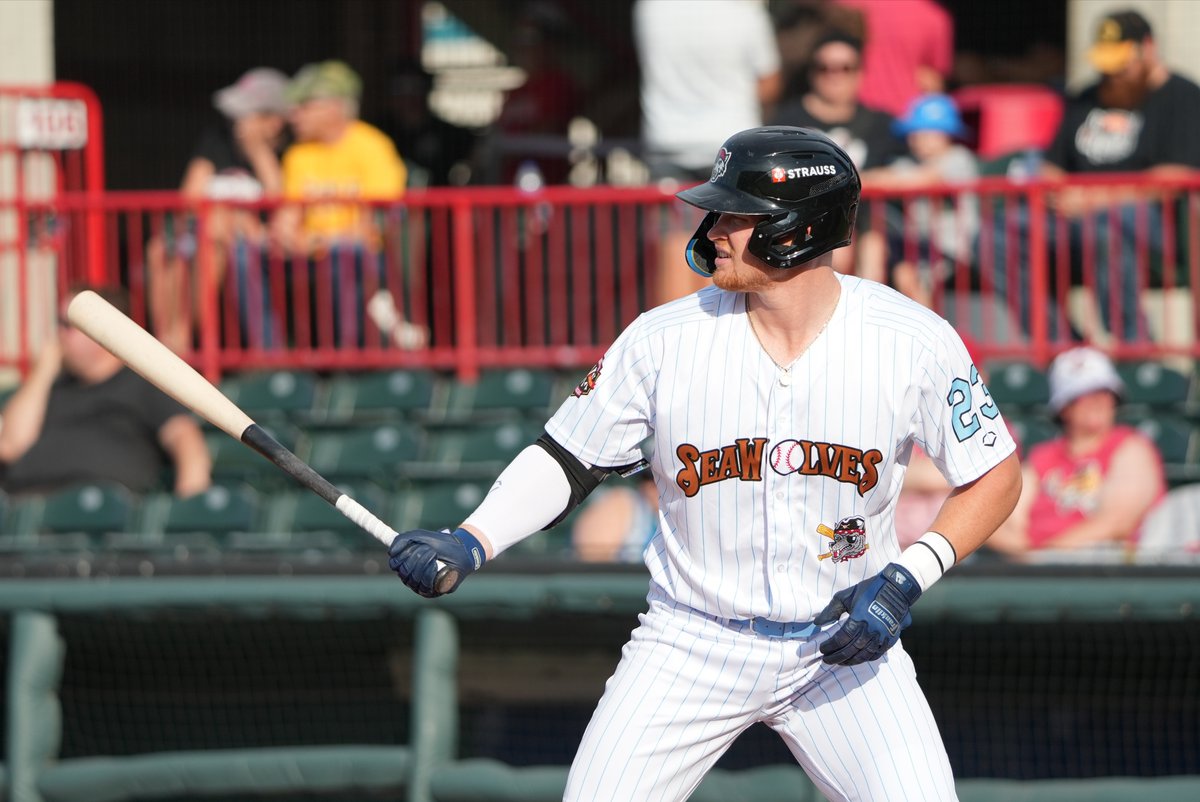 ToledoBaseball's tweet image. Check out the season our guy, Chris Meyers is putting together in double-A Erie!

🚀 .303 average
🚀 .838 OPS
🚀 16 doubles
🚀 4 HRs, 34 RBIs

Meyers is coming off back-to-back Eastern League championships with the Seawolves.

#TeamToledo | 📸 @erie_seawolves
