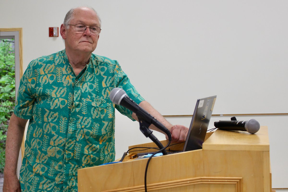 UMBS's tweet image. “The trajectory says we’re in trouble,” said Dr. Larry Junck, a neurologist studying how brain health is compromised by climate change, during his @UMBS lecture. The researcher &amp;amp; professor emeritus of neurology at @UMich discussed the health effects of climate change &amp;amp; pollution.