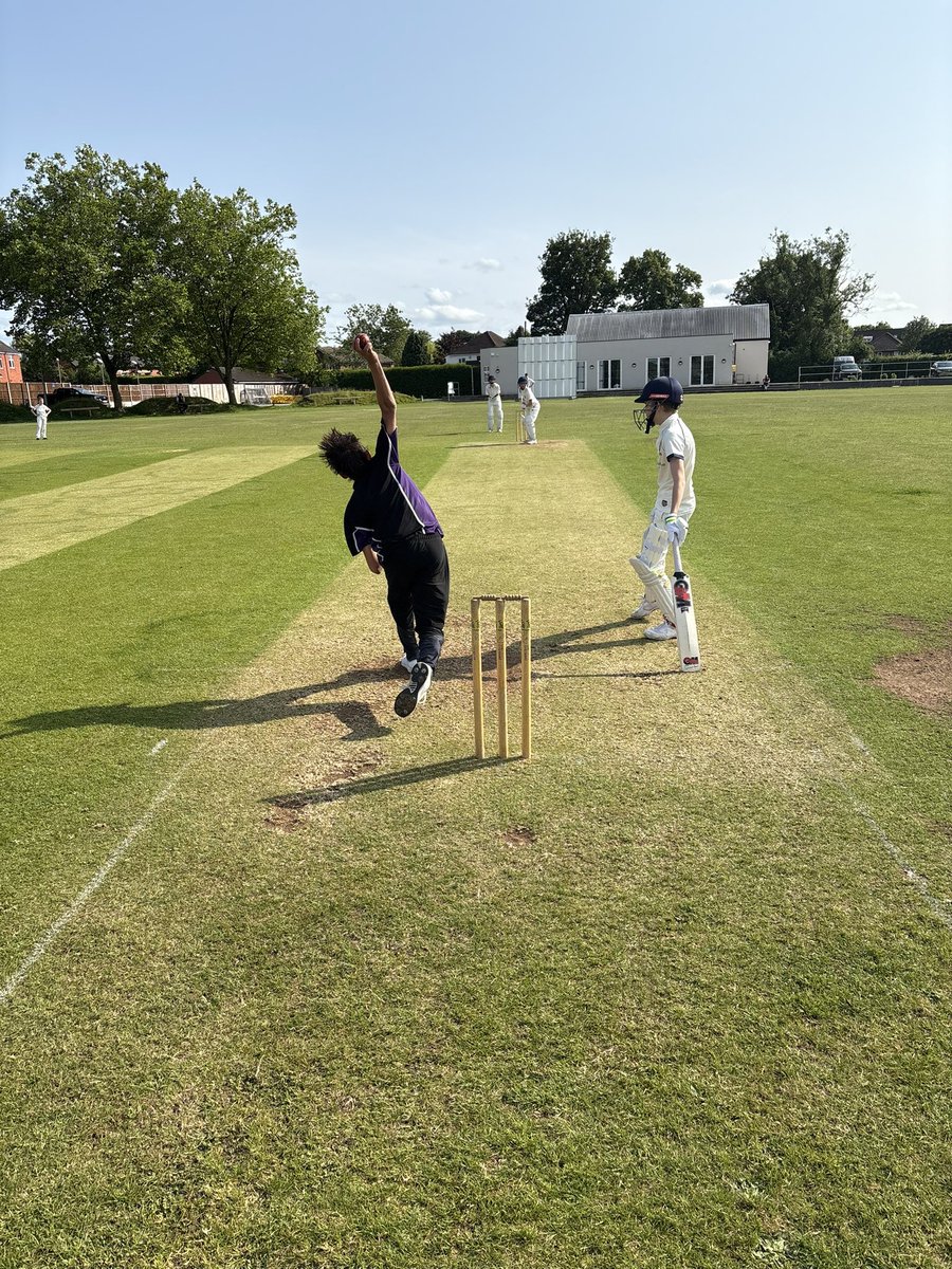 🏏 | Cricket

Another excellent mid June afternoon cricket fixture against <a href="/HGHS_PE/">HGHS PE</a> hosted by <a href="/CHLadybridge/">Cheadle Hulme Ladybridge Cricket Club</a>. Some fantastic ball striking and bowling on show 🏏