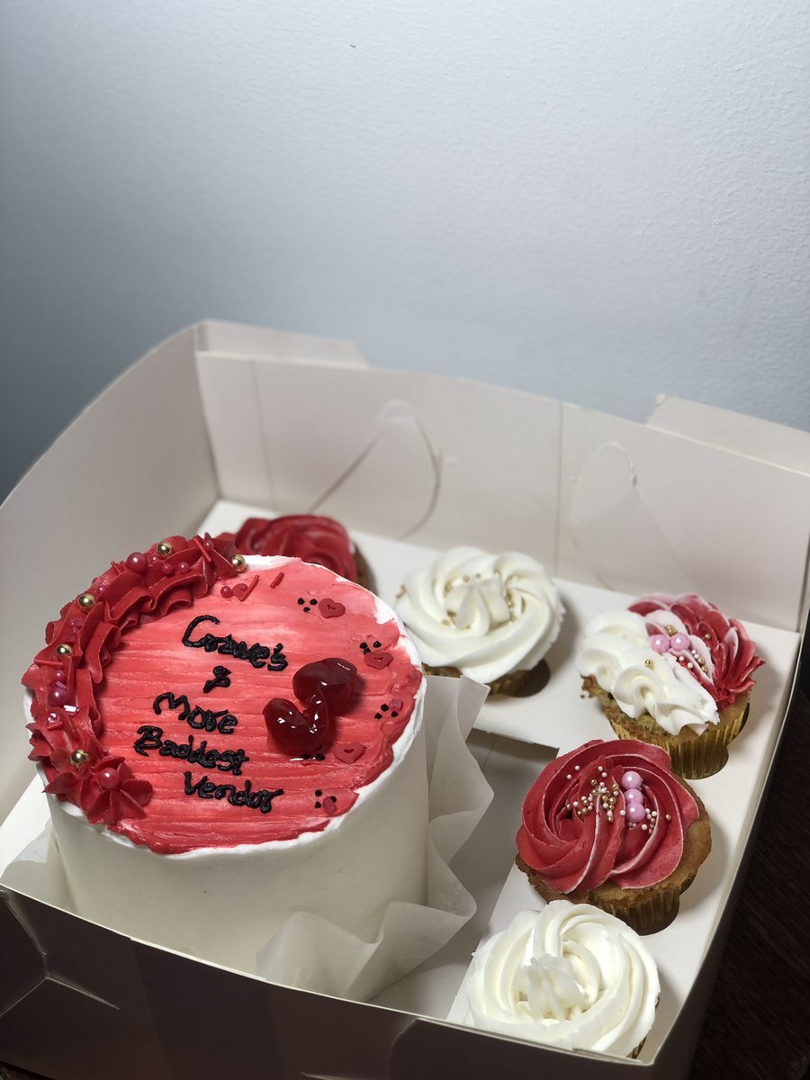 storezdidii's tweet image. Bento combo with 5cupcakes ✅
19k
